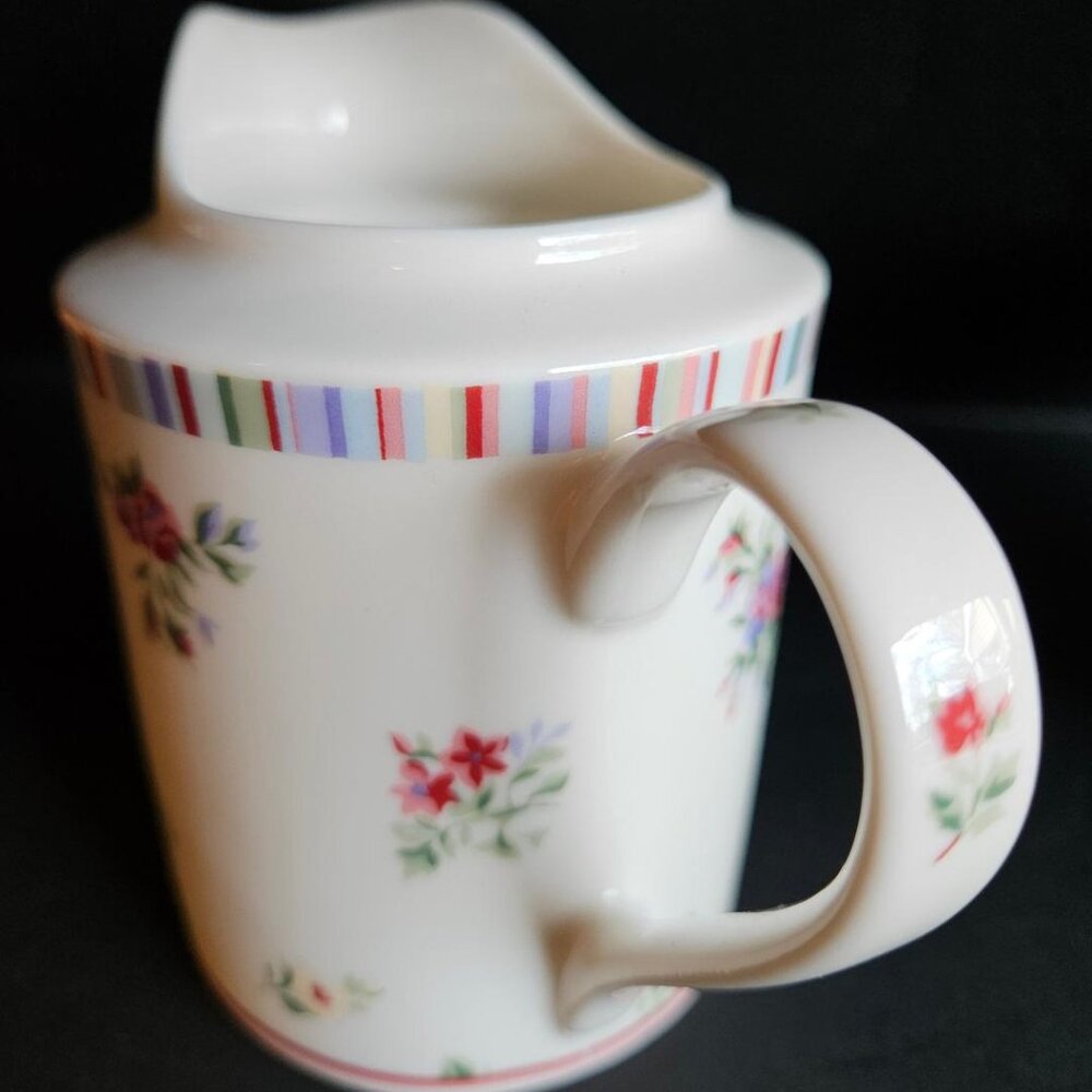 Laura Ashley "High Tea" sugar/creamer set. Made of bone china. - Picture 5 of 8